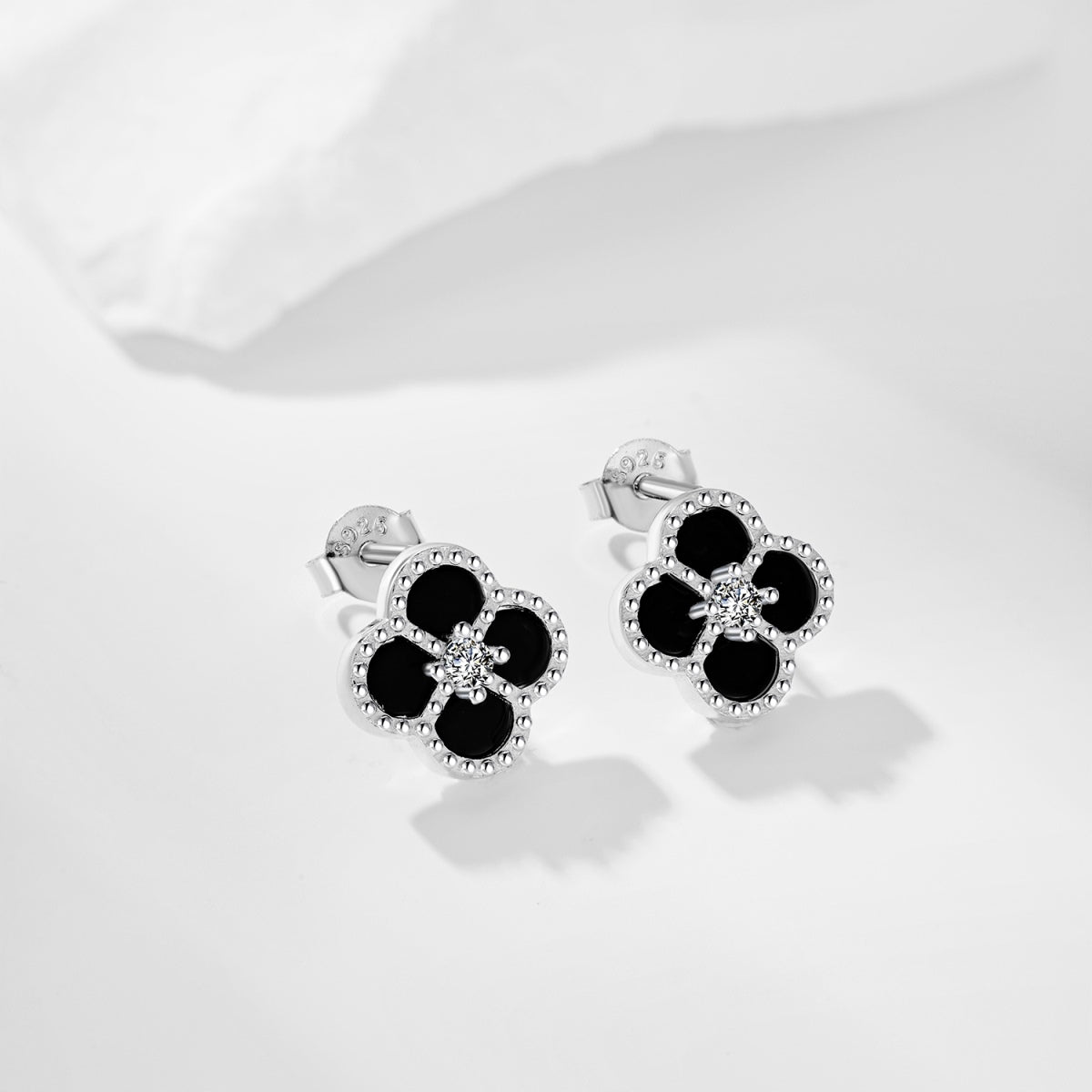 [Bloom]Four-Leaf Clover Flower Shape Exquisite Earrings