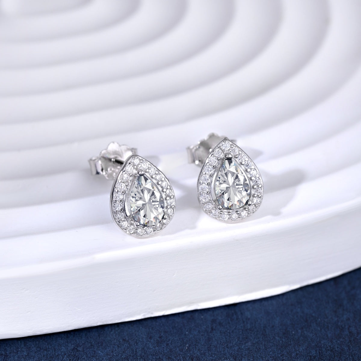 [Bloom]Luxurious Water Drop Shape Earrings