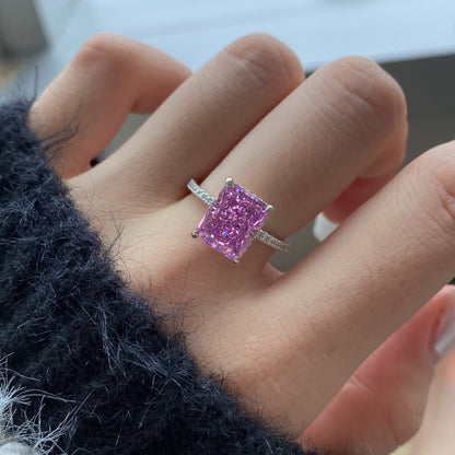 [Bloom]4.0 Carat Luxurious Engagement Ring