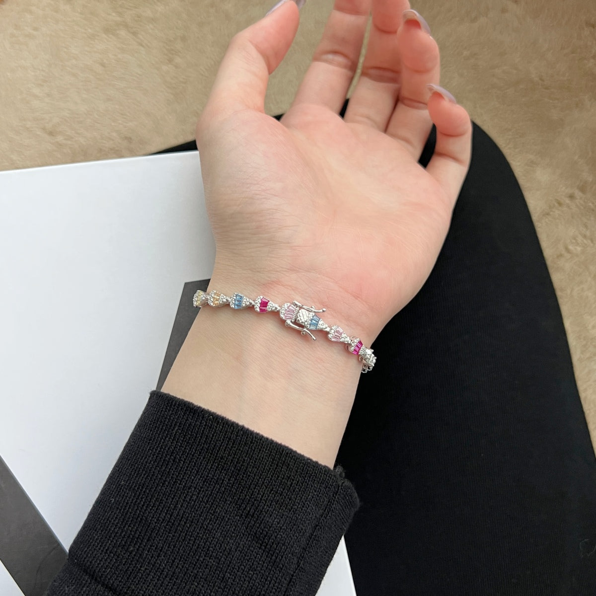 [Bloom]Radiant Water Drop Shape Daily Bracelet