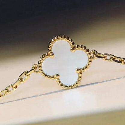 [Bloom]CLOVER 20 MOTIFS WHITE MOP NECKLACE