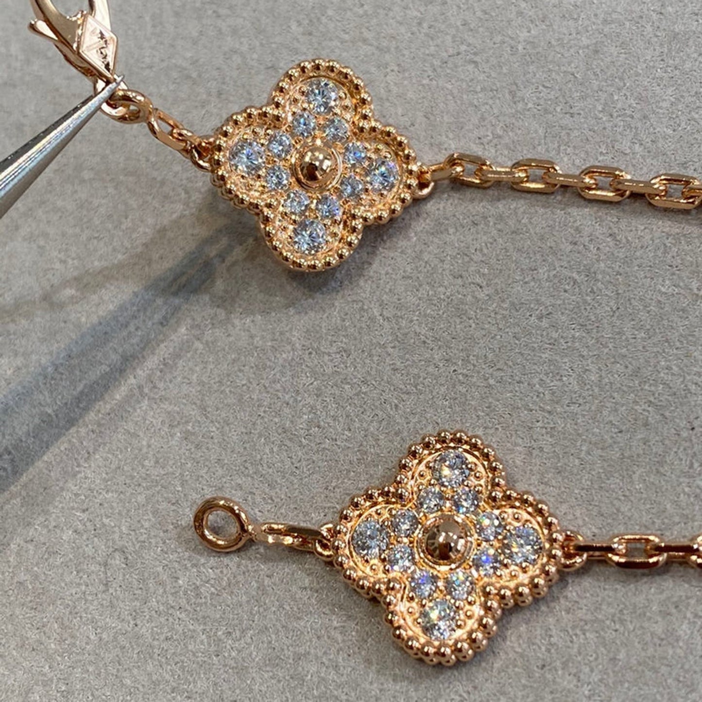 [Bloom]CLOVER 5 MOTIFS  FULL DIAMOND BRACELET