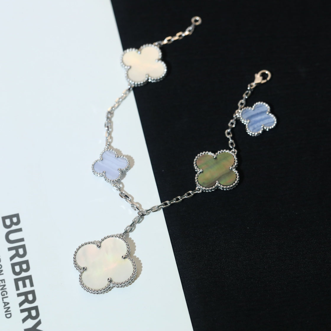 [Bloom]CLOVER BRACELET 5 MOTIFS MOP CHALCEDONY SILVER