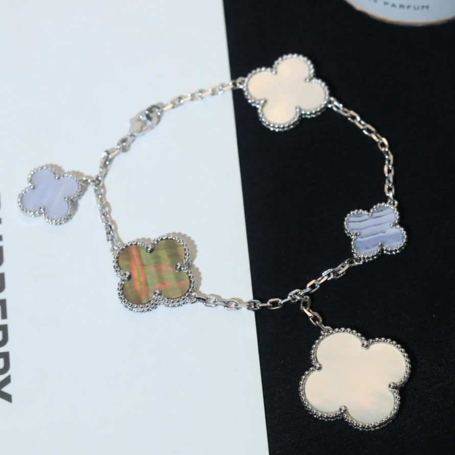 [Bloom]CLOVER BRACELET 5 MOTIFS MOP CHALCEDONY SILVER