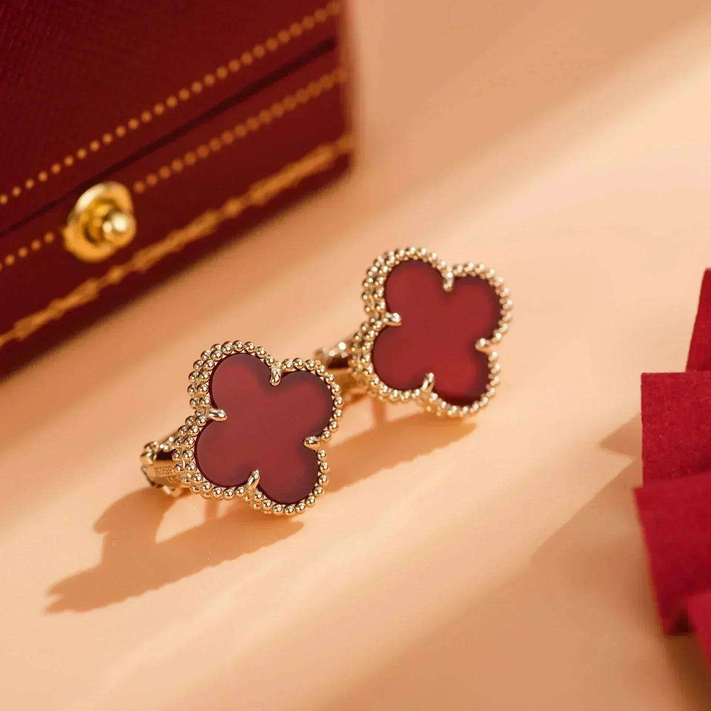 [Bloom]CLOVER MEDIUM 1 MOTIFS CARNELIAN  EARRINGS