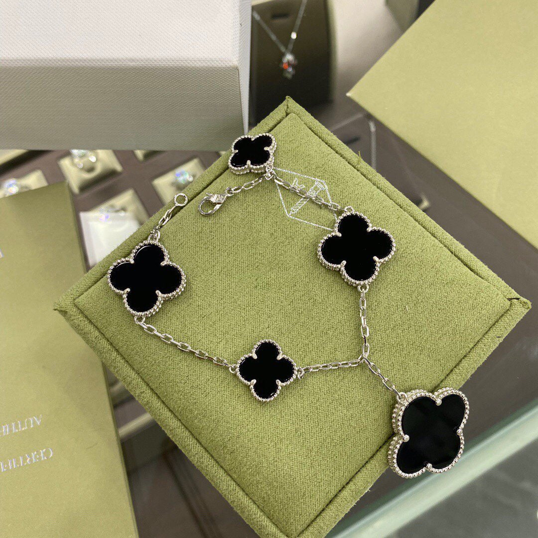 [Bloom]CLOVER 5 MOTIFS SIVLER ONYX BRACELET