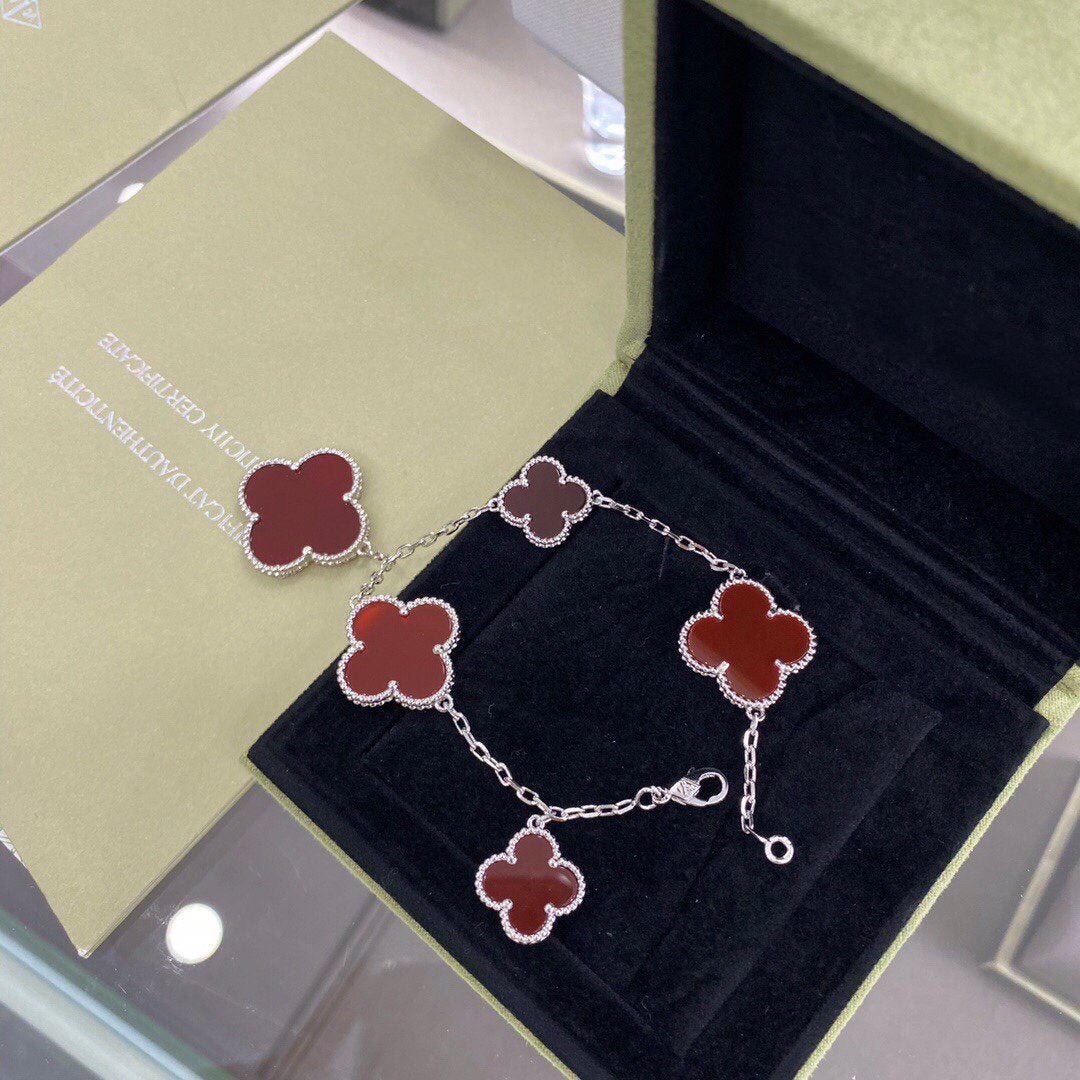 [Bloom]CLOVER 5 MOTIFS SIVLER CARNELIAN BRACELET