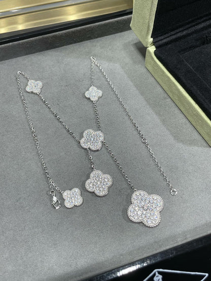 [Bloom]CLOVER 6 MOTIF DIAMOND PAVED NECKLACE