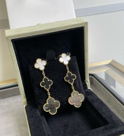 [Bloom]CLOVER 3 MOTIF MOP ONYX DARK MOP PINK GOLD EARRINGS