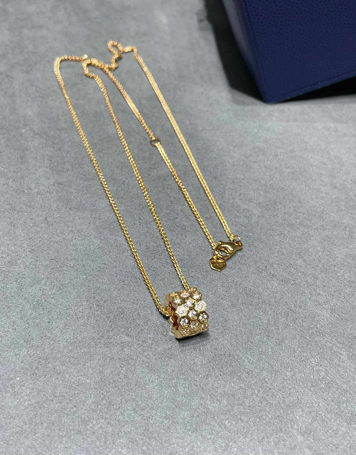 [Bloom]BEE LOVE DIAMOND PAVED 3 ROW NECKLACE