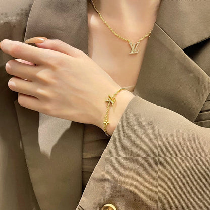 [Bloom]LOGO STAR MOTIF GOLD BRACELET