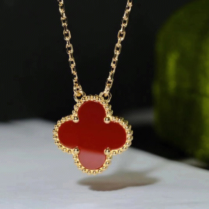 [Bloom]CLOVER 15MM CARNELIAN SINGLE FLOWER NECKLACE