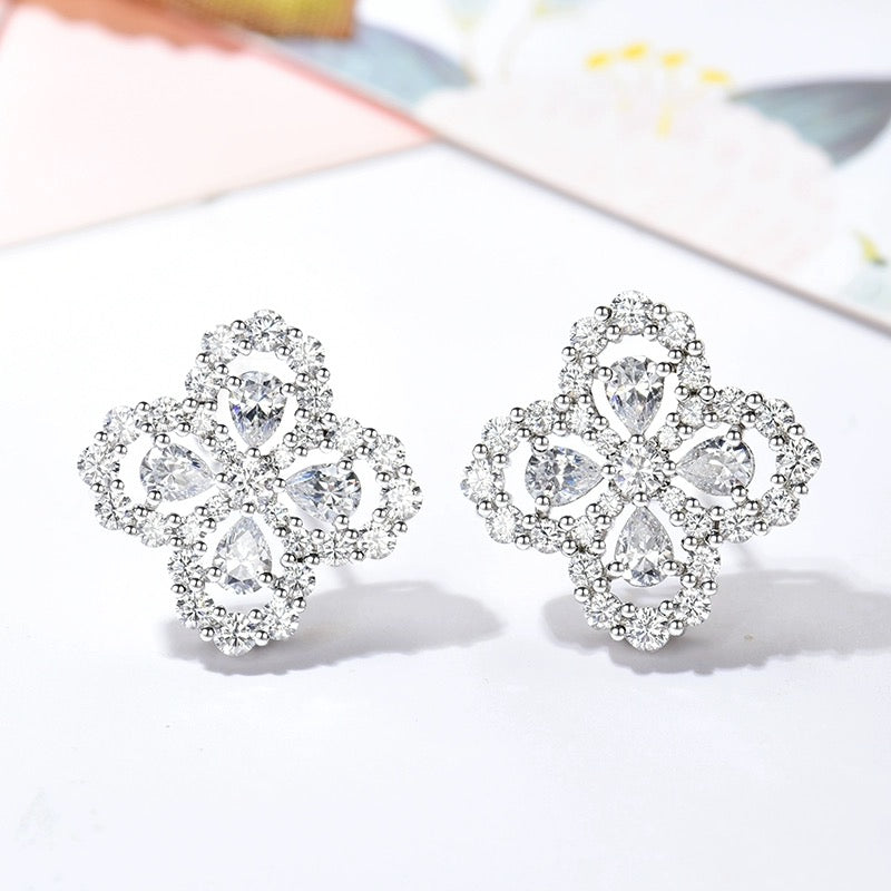 [Bloom]LOOP EARRINGS FULL MOTIF DIAMOND 16MM