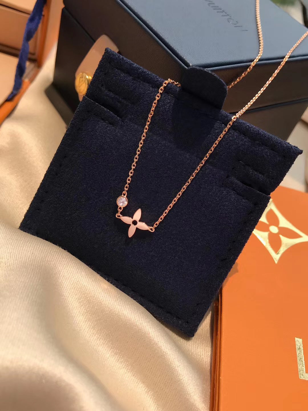 [Bloom]BLOSSOM PENDANT PINK GOLD AND DIAMOND