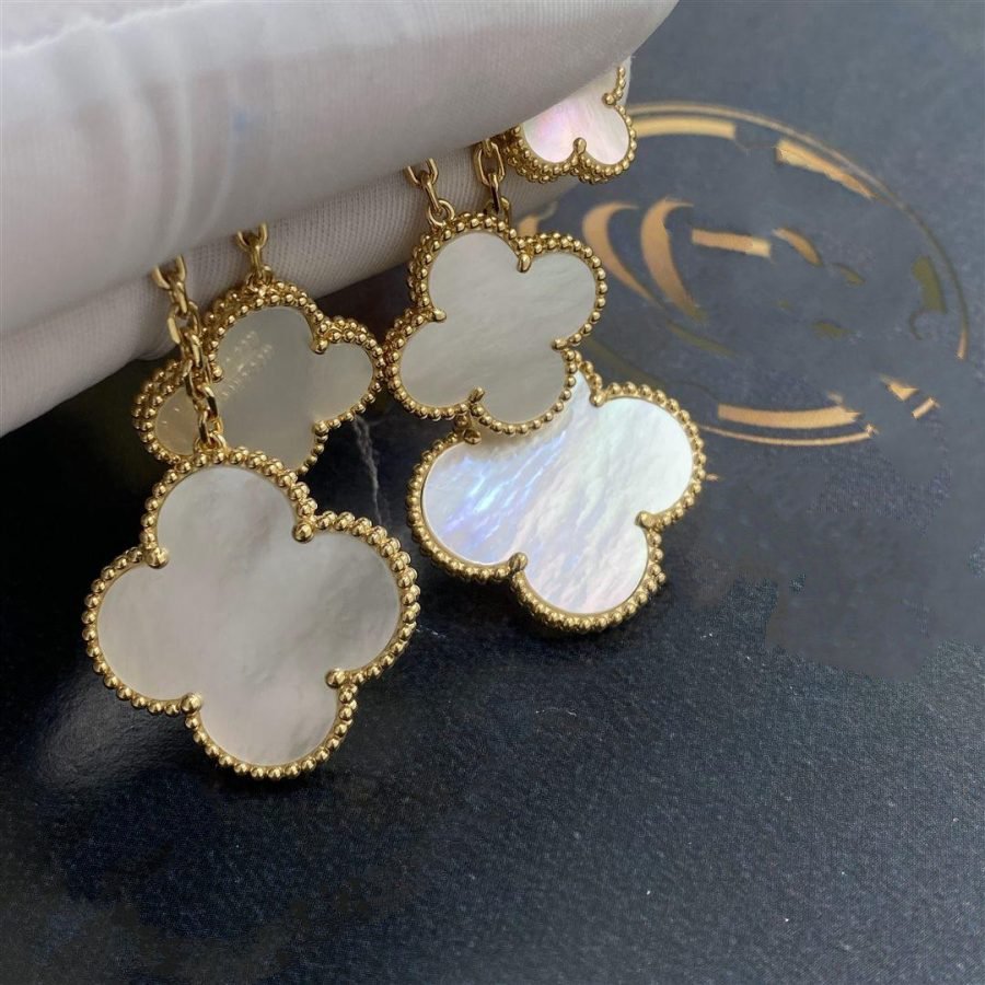 [Bloom]CLOVER EARRINGS WHITE MOP 4 MOTIFS GOLD