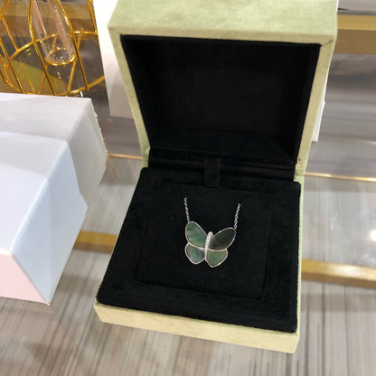 [Bloom]LARGE BUTTERFLY SILVER PENDANT DIAMOND NECKLACE